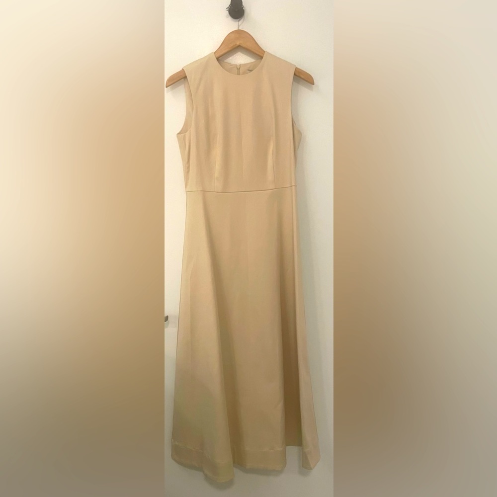 Elegant Beige Midi Dress